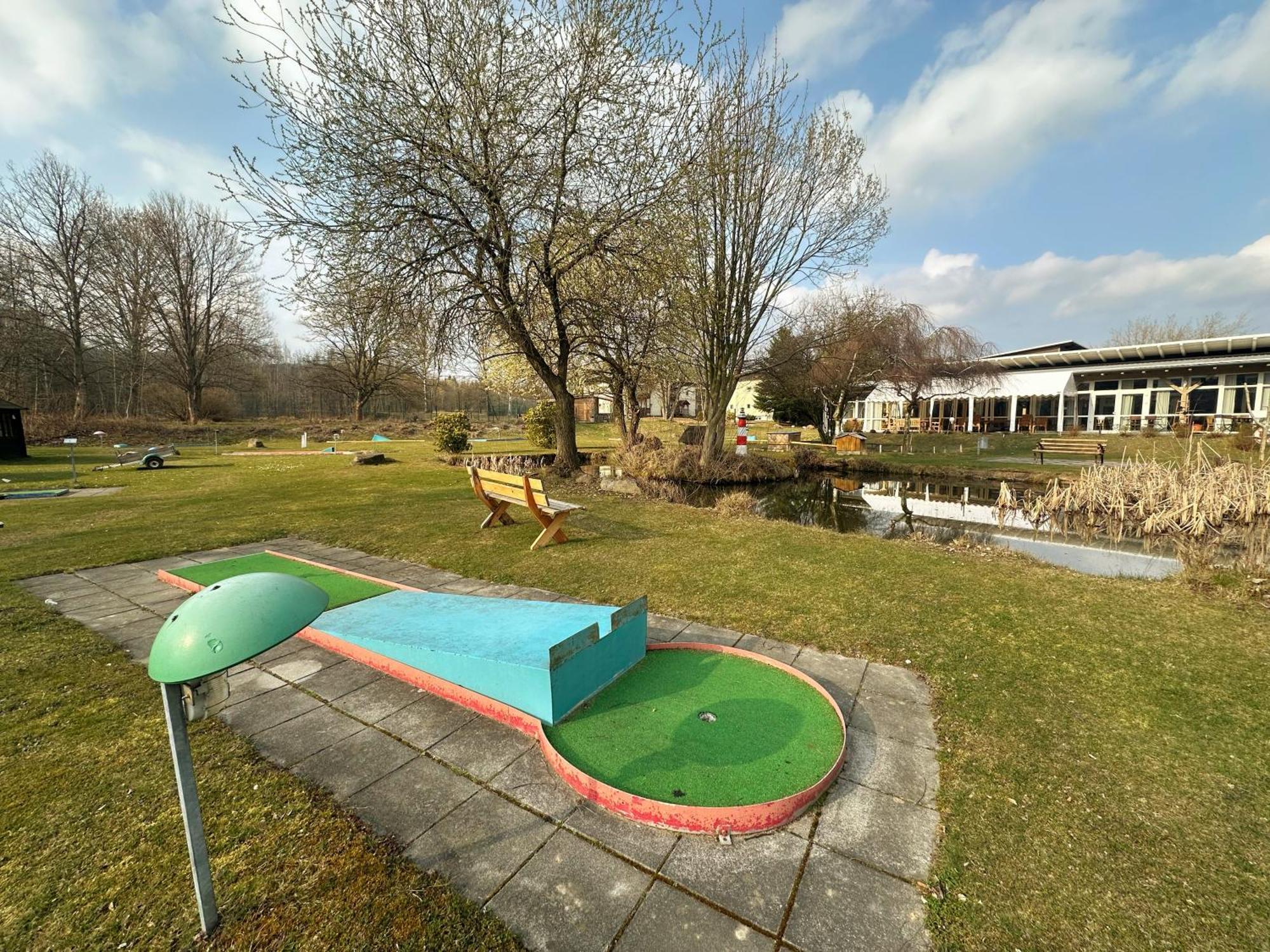 Hotel&Freizeitpark Am Lärchenberg Schirgiswalde-Kirschau Exterior foto